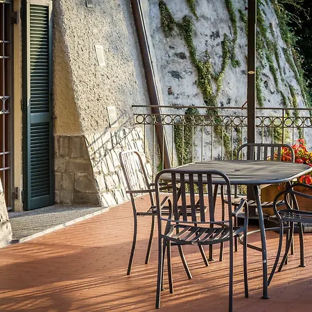 Cristina Vila Lake Como